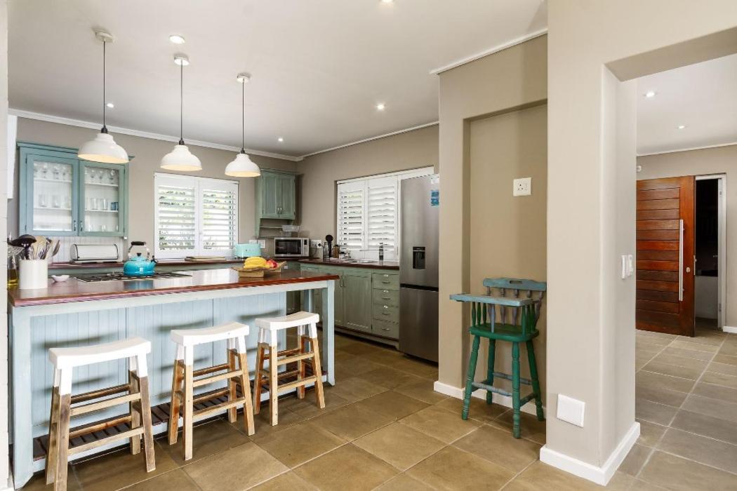 Villa Misty Cliffs Scarborough Extérieur photo