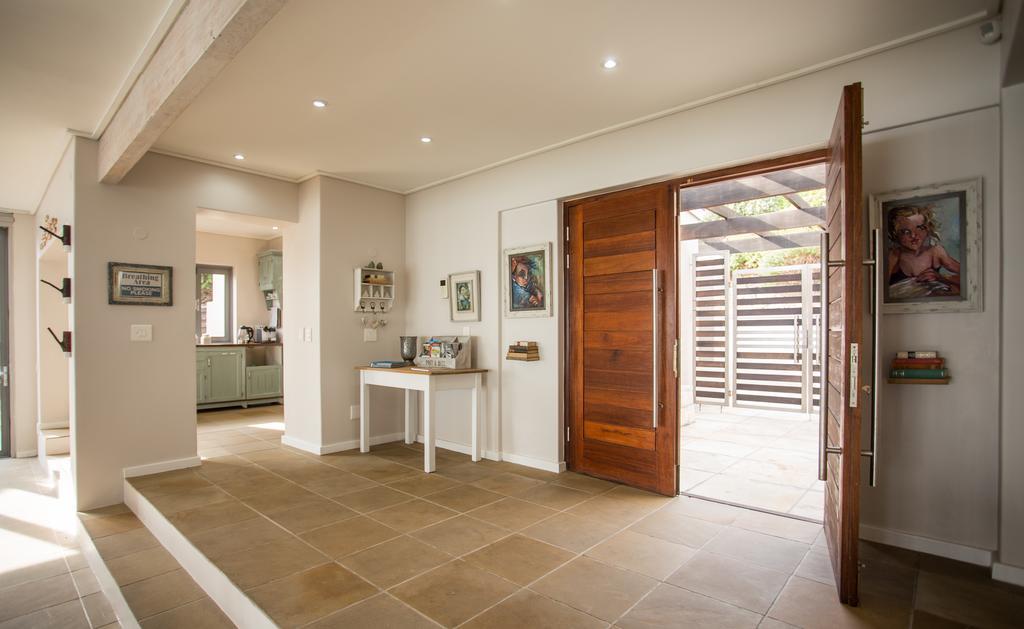 Villa Misty Cliffs Scarborough Extérieur photo